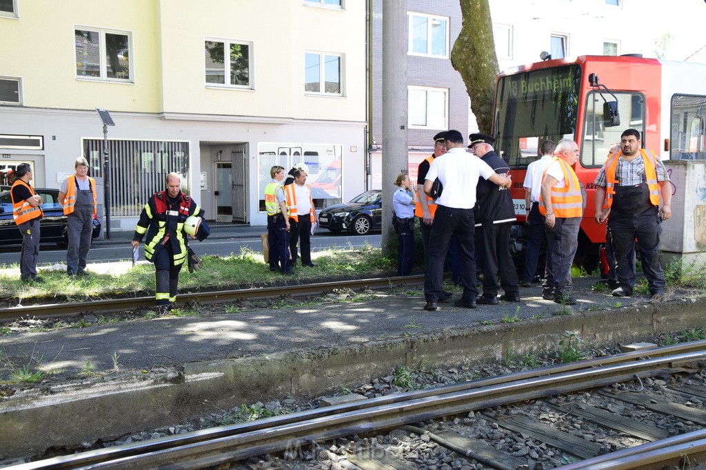 VU Roller KVB Bahn Koeln Luxemburgerstr Neuenhoefer Allee P044.JPG - Miklos Laubert